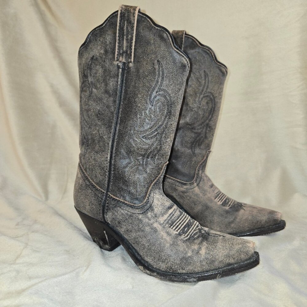 Cowboy boots Women's 8.5 Black distressed